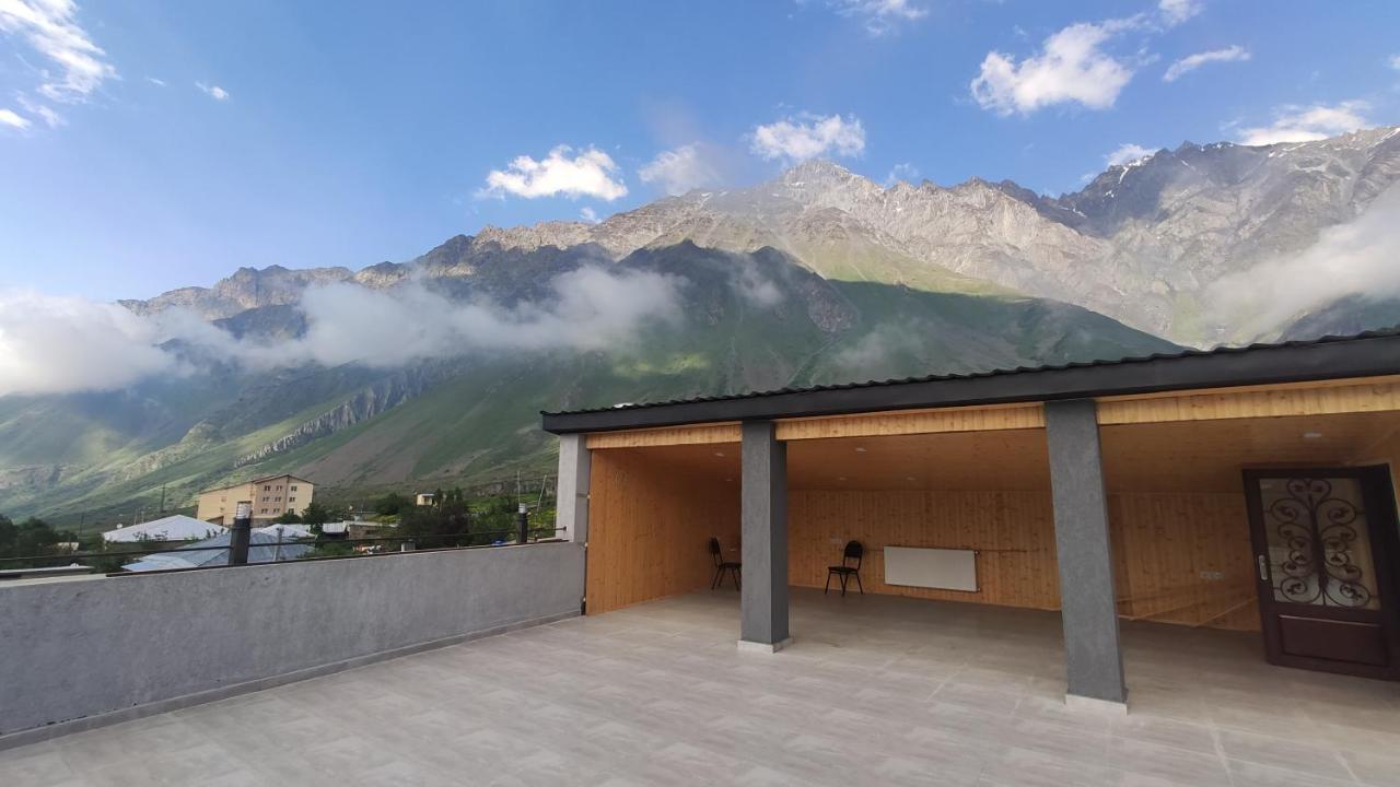 Prime Hotel Kazbegi エクステリア 写真